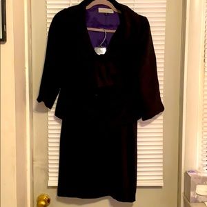 TAHARI 2 Piece Suit.